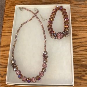 Necklace and bracelet set